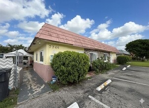 Building Photo - 7701 SW 10th St