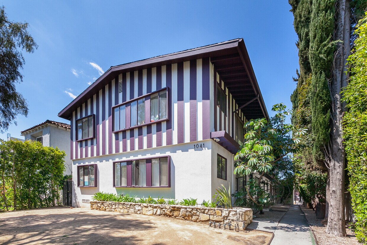 Foto del edificio - 1041 S Wooster St