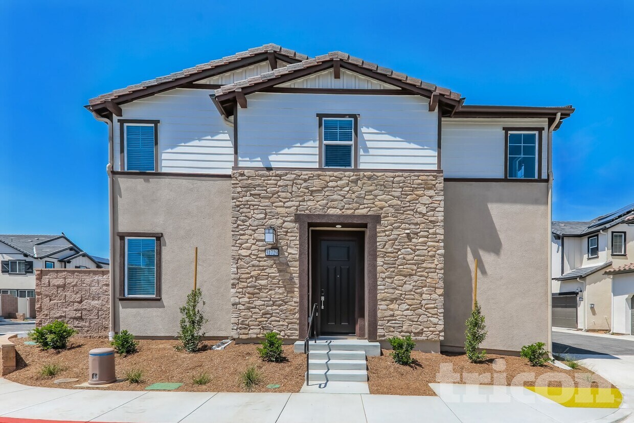 Foto principal - 31729 Luther Dr