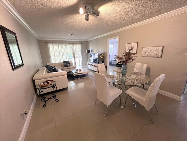 Foto del edificio - 1001 NW 45th St