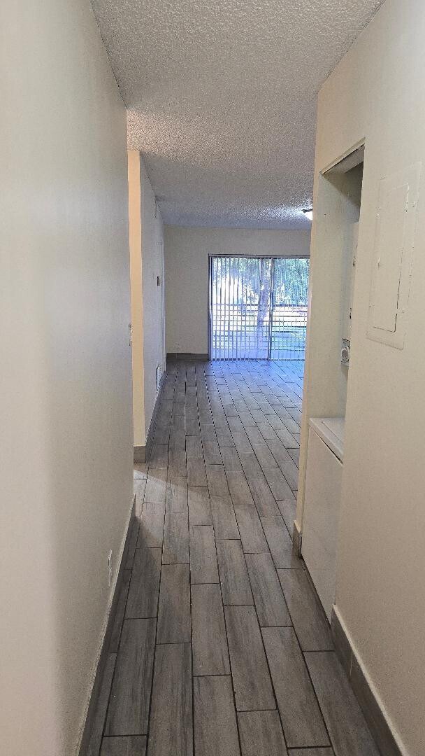 Foto del edificio - 2810 Riverside Dr