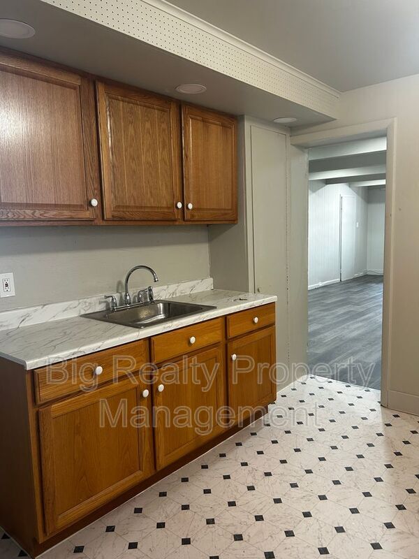 Foto del edificio - 40 E 3rd St