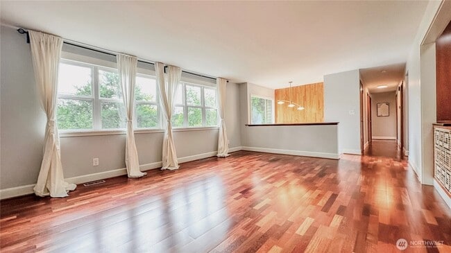 Foto del edificio - 2830 216th Ave SE