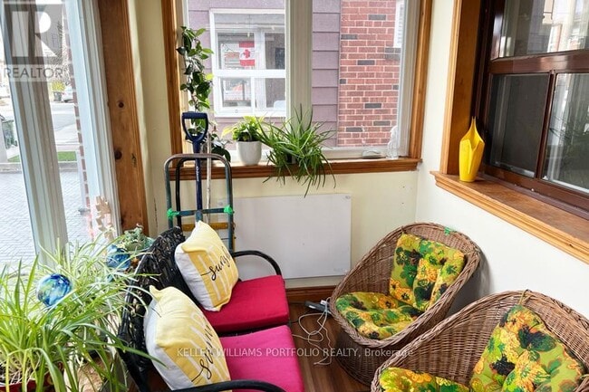 Building Photo - 97 Livingstone Ave