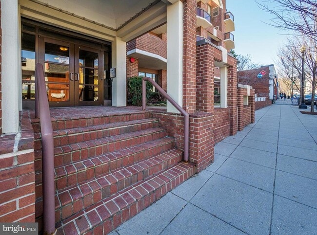 Building Photo - 2320 Wisconsin Ave NW