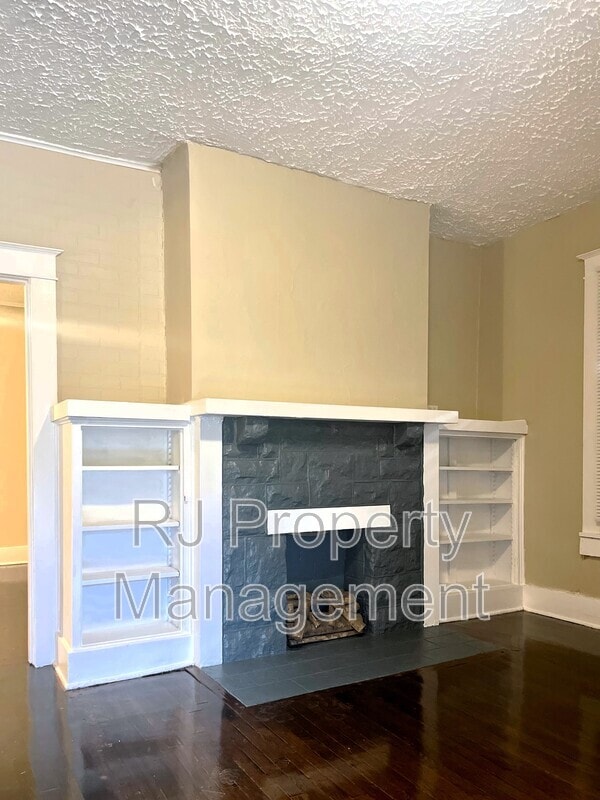 Building Photo - 1267 Englewood St