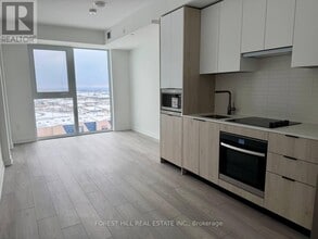 Building Photo - 1007 The Queensway