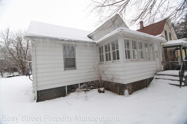 Building Photo - 2 br, 1 bath House - 1308 43rd St