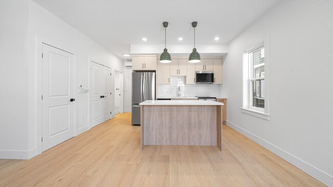 Building Photo - 87 Prince Albert Rd