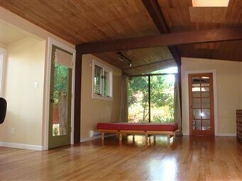 Primary Photo - Maple Leaf, Two Bedroom, Woodsy Yard