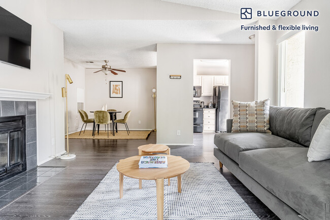 Foto del edificio - 943 Willowleaf Dr