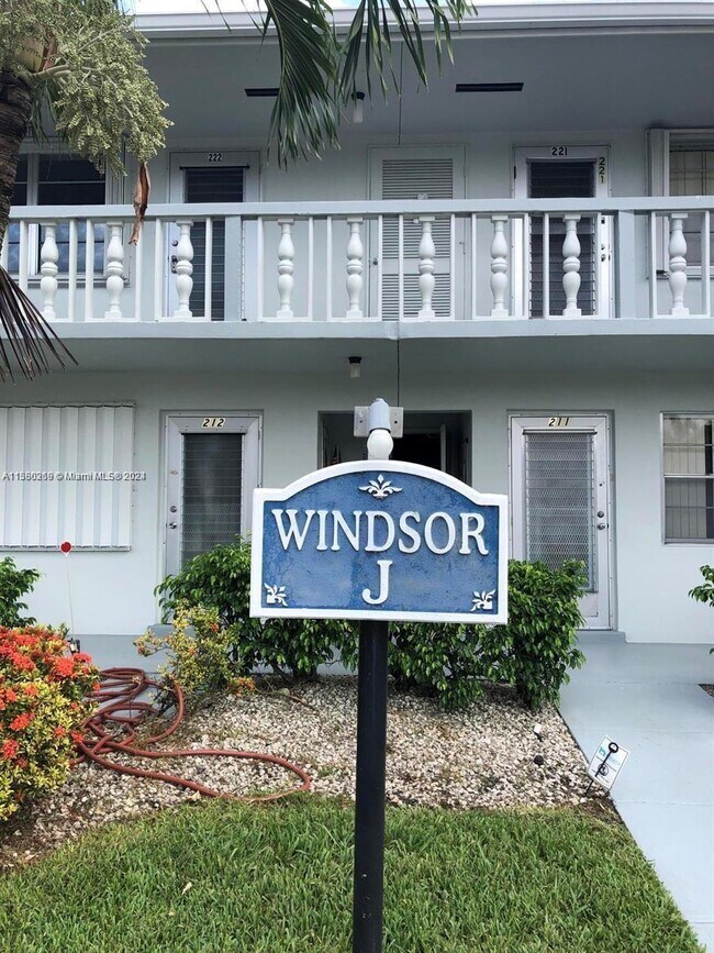 Foto del edificio - 218 Windsor J