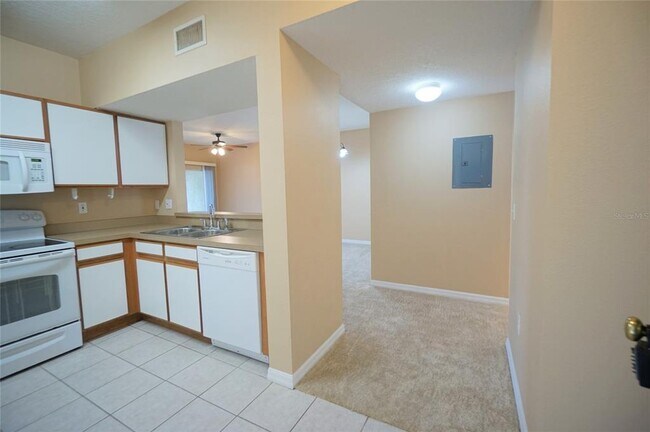 Foto del edificio - 6009 Skydale Way
