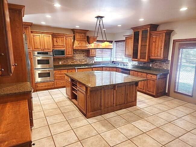 Foto del edificio - Beautiful Ranch Place Home