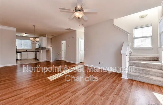 Foto del edificio - 9130 Vilandry Way
