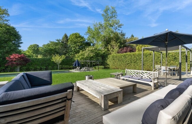 Building Photo - 23 Winding Way