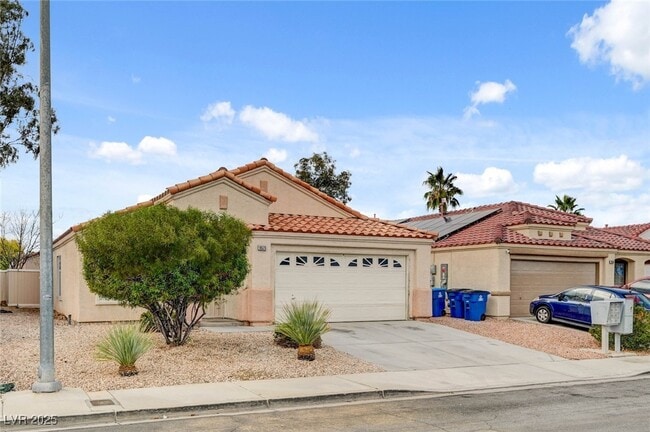 Foto del edificio - 9573 Paradise Rd