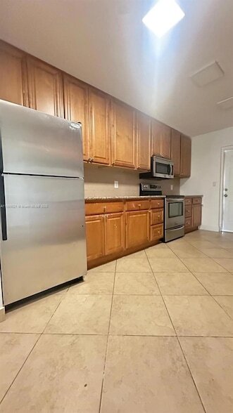 Foto del edificio - 1753 NE 18th St