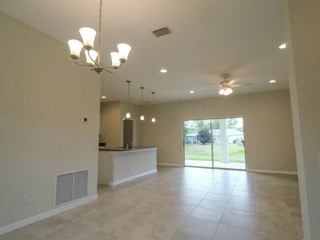 Building Photo - 3023 Dando St
