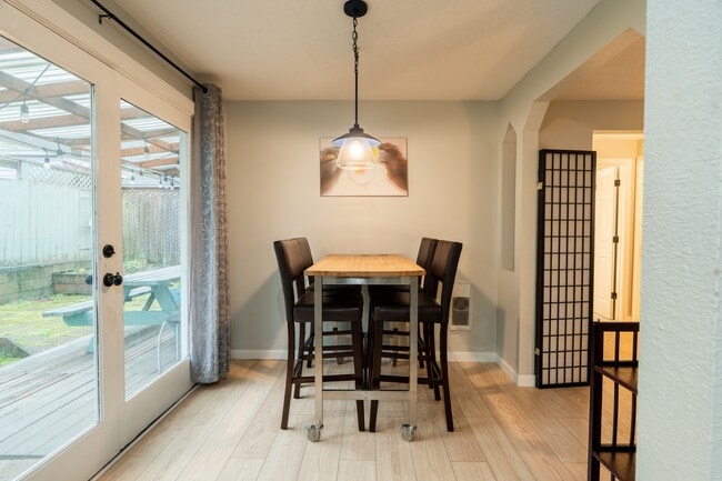 Foto del edificio - 4106 NE Senate St