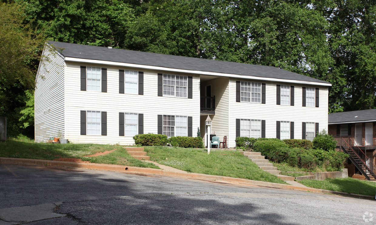 Foto principal - Lilburn Village Apartments