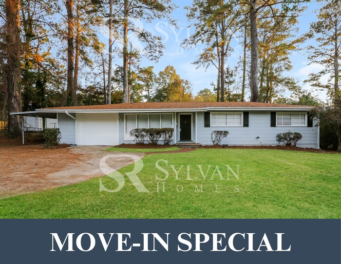 Primary Photo - Don't miss out on this lovely 3BR 2BA home