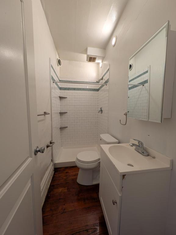 Foto del edificio - 5409 Carnegie St