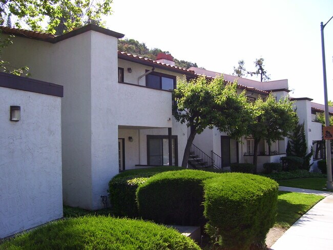 Building Photo - 5006 Collwood Way