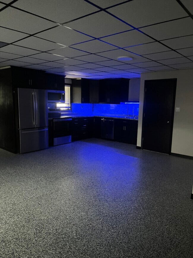 Foto del edificio - 809 County Rd 2 S