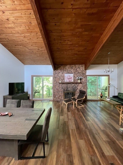 4 Bdr+2Bath+2Livingr+2Kitchen - 8331 Upper 138th Ct