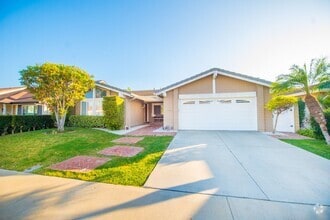 Building Photo - 9202 Wintergreen Cir
