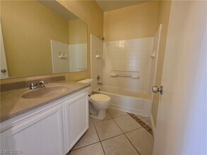 Building Photo - 2540 Silver Shadow Dr
