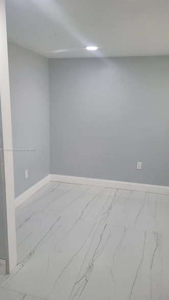 Foto del edificio - 6241 SW 17th St