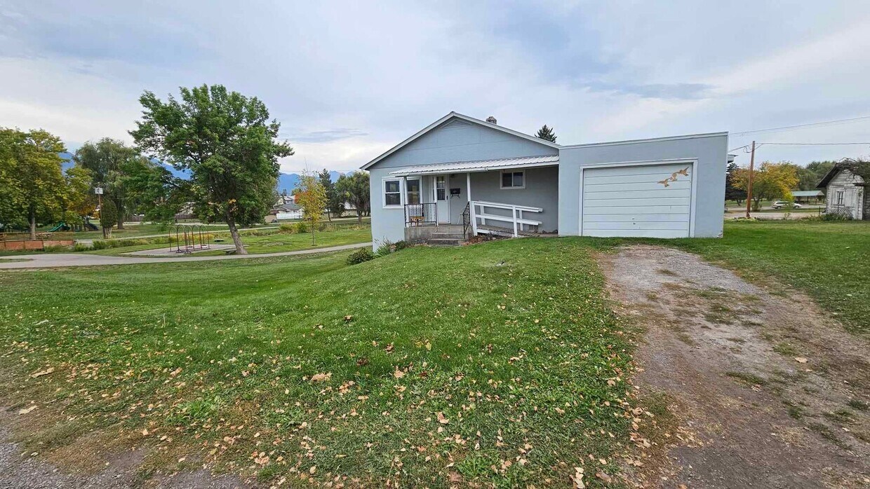 213 Adams St SW, Ronan, MT 59864 House Rental in Ronan, MT