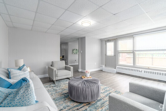 Interior Photo - Bryn Mawr Apartments