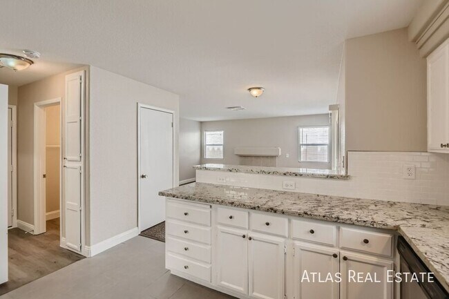 Building Photo - 2195 Eaglecloud Dr