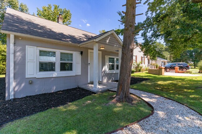 Building Photo - 2510 Harley Dr