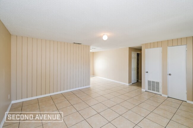 Foto del edificio - 10966 Whitly Ct