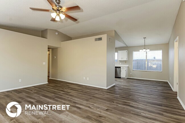 Building Photo - 1506 E Wescott Dr