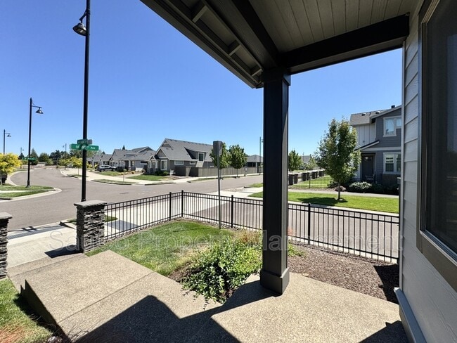 Building Photo - 5575 SE 80th Ave