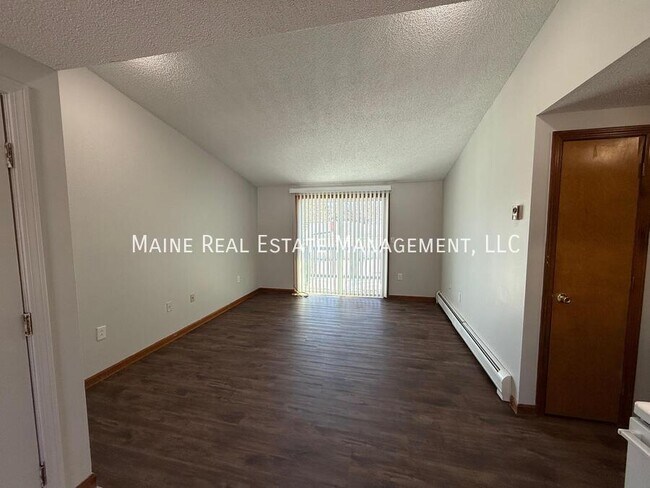 Foto del edificio - 381-385 Pine St.