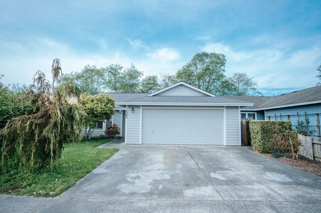 Building Photo - Single Family Home In McKinleyville!