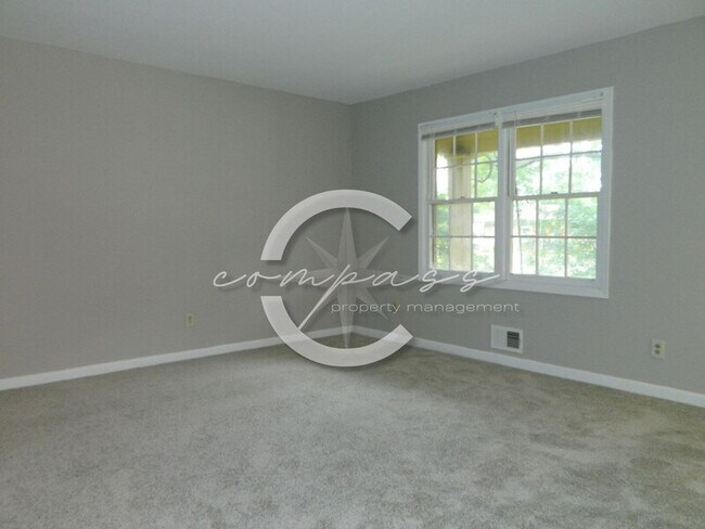 Building Photo - 4008 Emerald N Dr