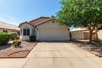 Building Photo - 881 E Baylor Ln