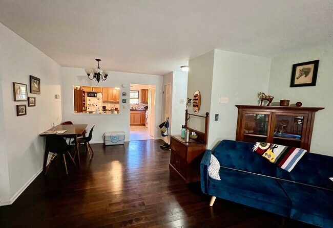 Foto del edificio - 7 Barclay Ct