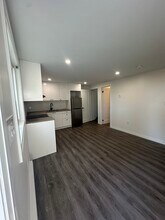 Building Photo - 43 Hickling Trl