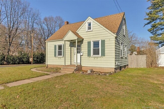 Building Photo - 249 Woodland St