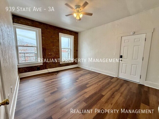 Building Photo - 939 State Ave