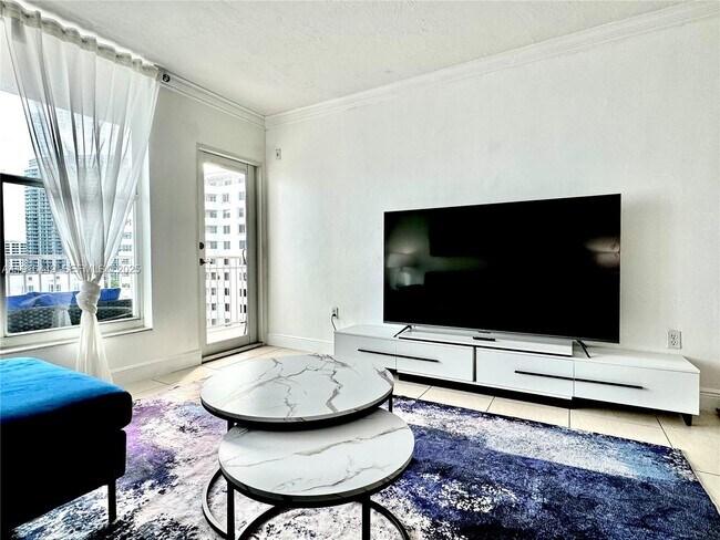 Foto del edificio - 1300 Lincoln Rd