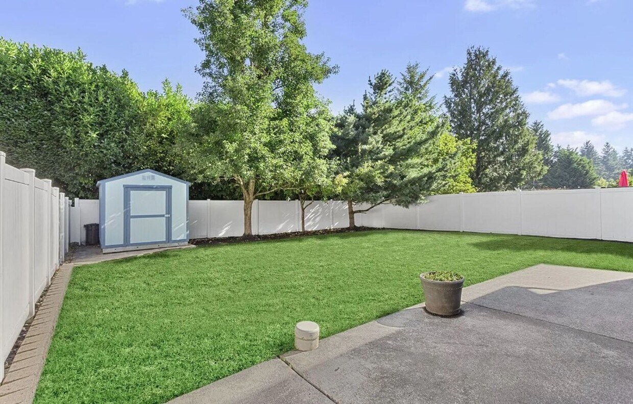 Foto del edificio - 3 BD Spacious Vancouver Home with Flexible Living Areas